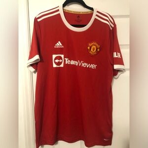 Adidas Mens Manchester United jersey. Size XL. NWT.